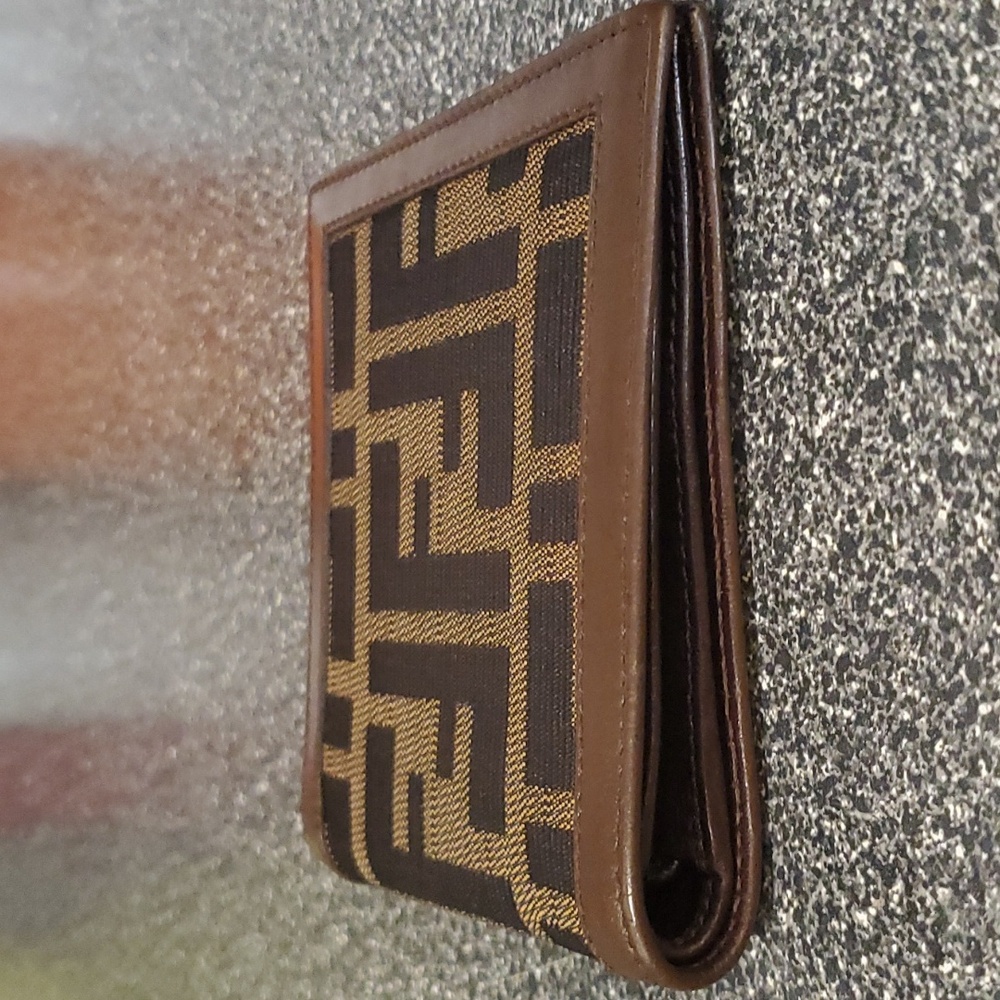 Fendi Mens Wallet - Picture 9 of 12